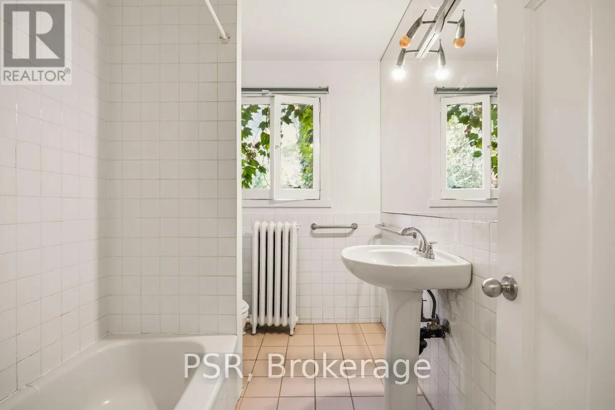 2B - 483 PARKSIDE DRIVE
