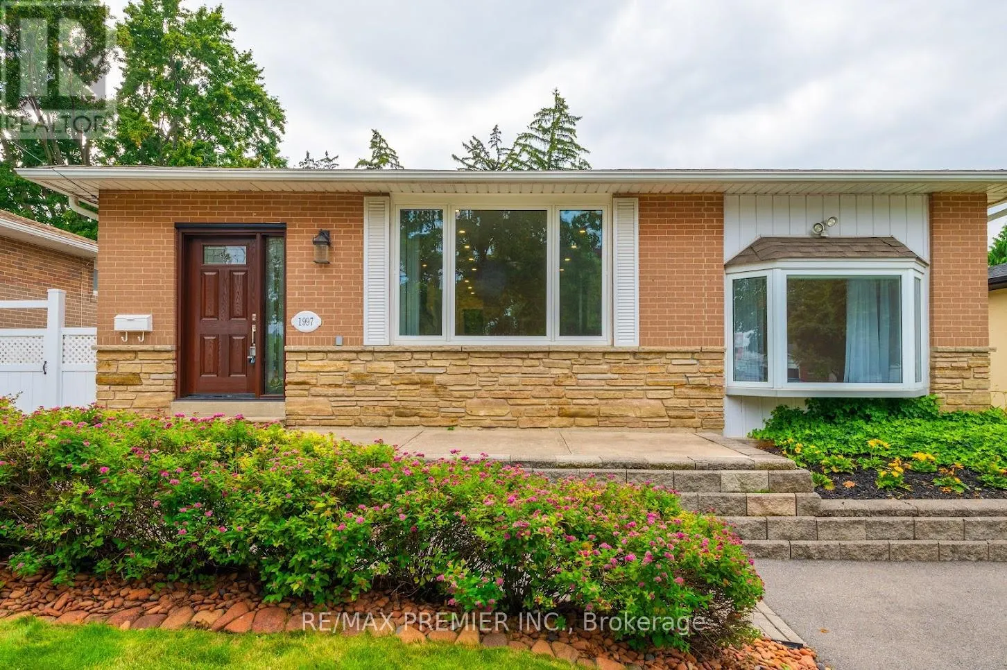 1997 TRUSCOTT DRIVE