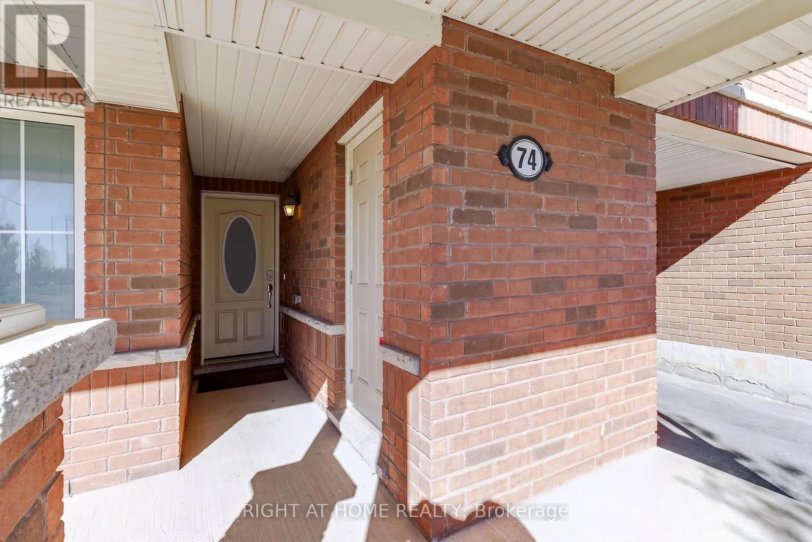 74 FROST COURT