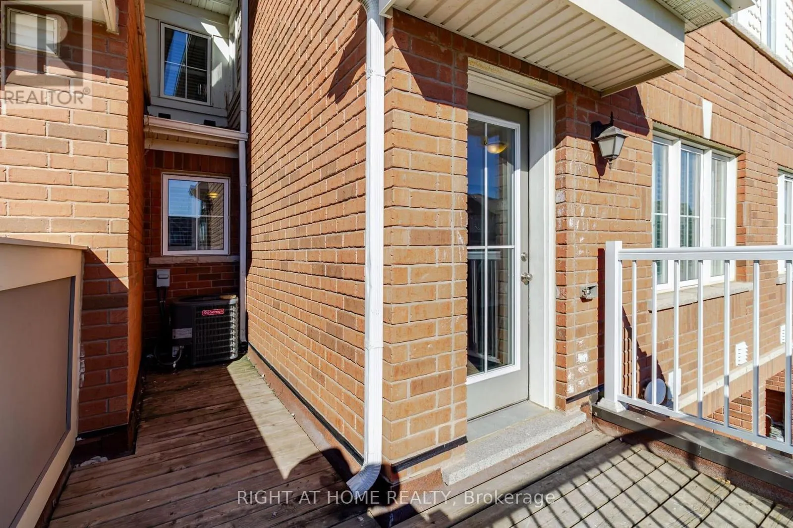 74 FROST COURT
