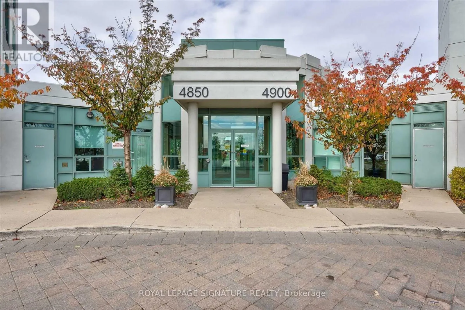 606 - 4850 GLEN ERIN DRIVE