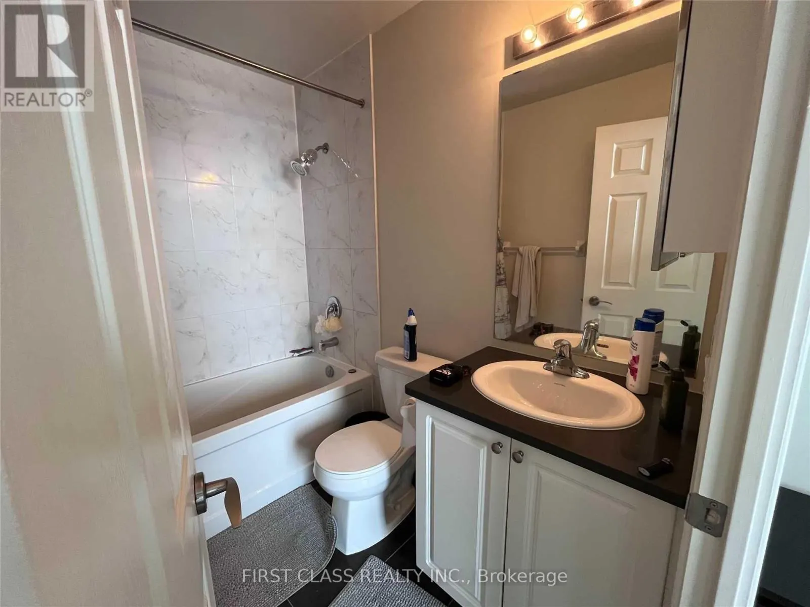 1015 - 339 RATHBURN ROAD W