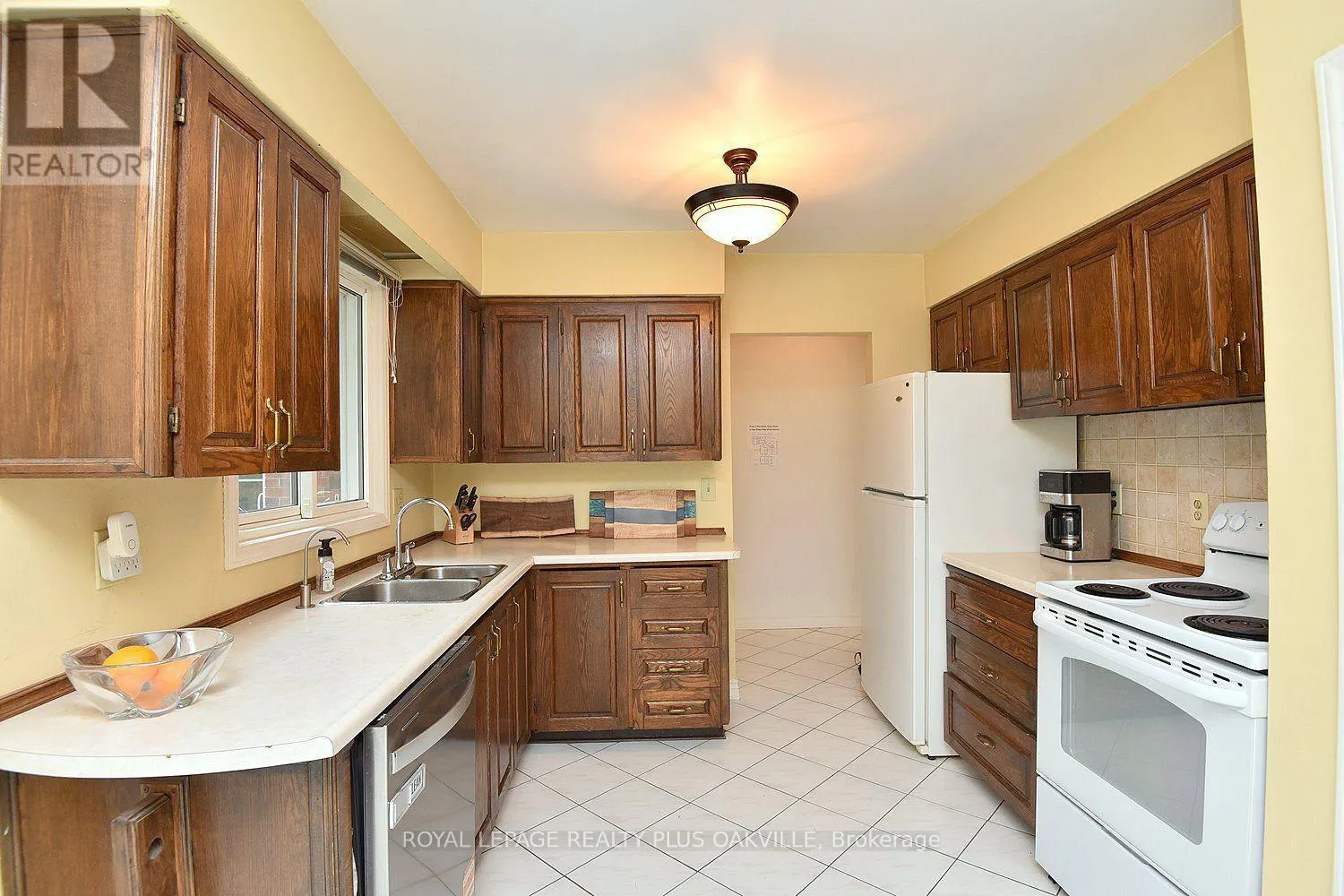 274 BELVENIA ROAD