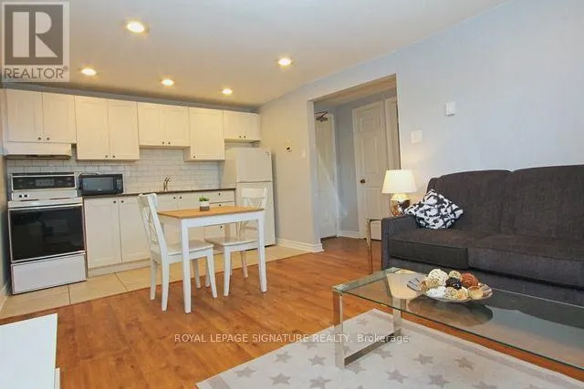 3 - 31 MARINA AVENUE