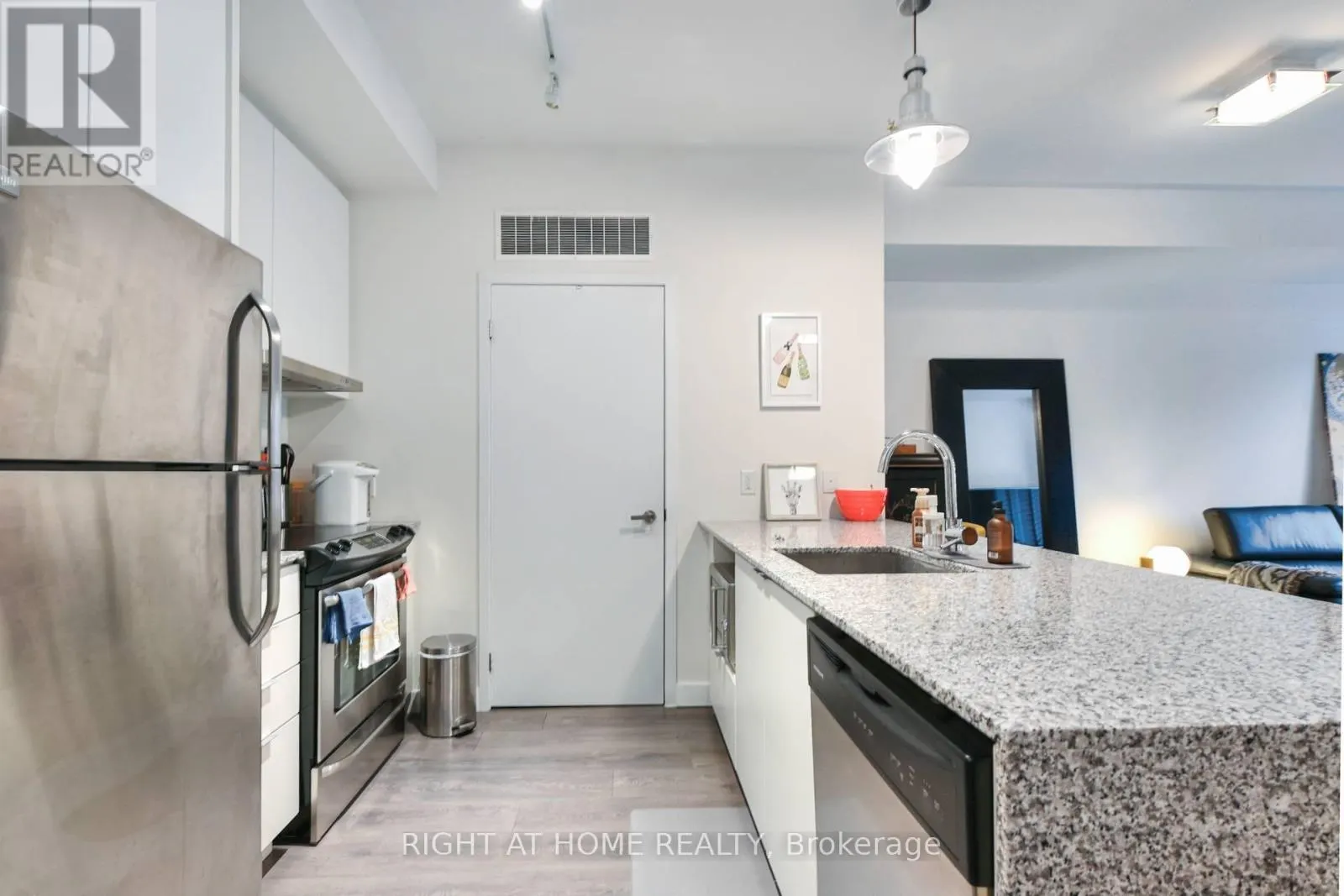 101 - 5035 HARVARD ROAD