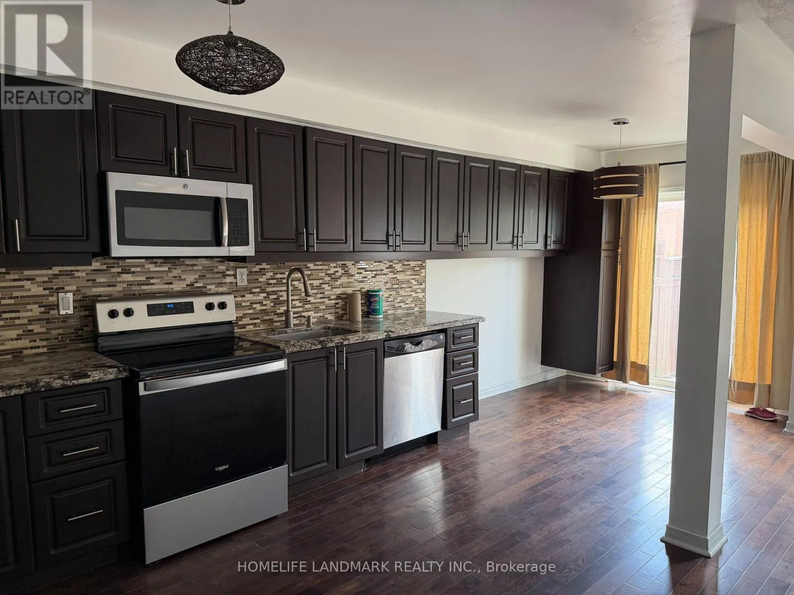 1226 WINDBROOK GROVE