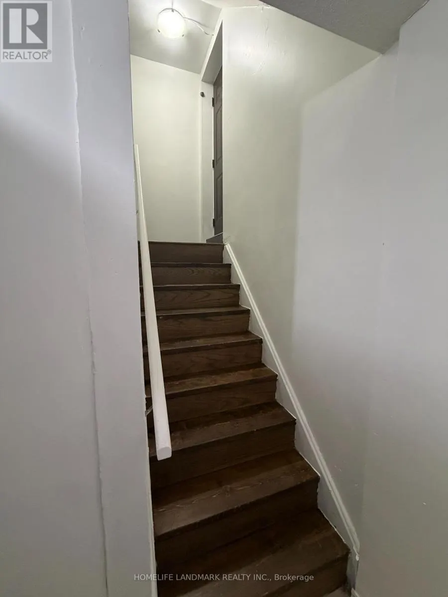 1226 WINDBROOK GROVE