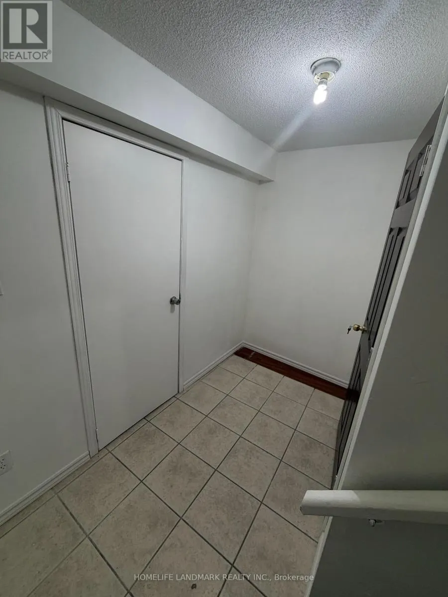 1226 WINDBROOK GROVE