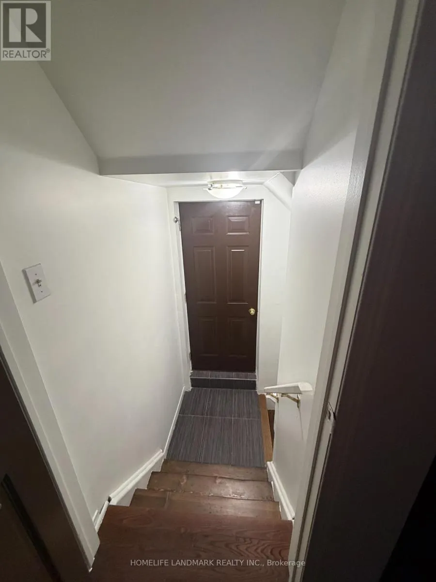 1226 WINDBROOK GROVE