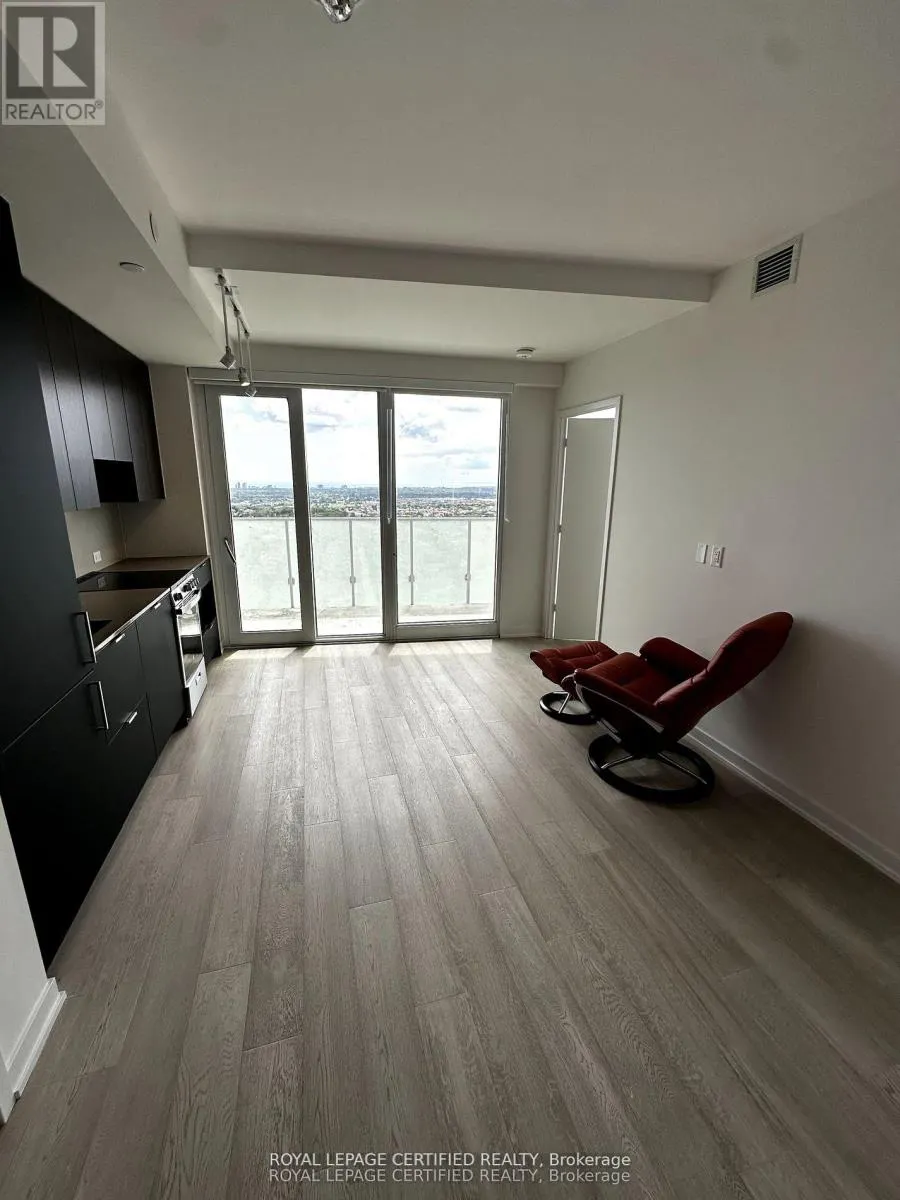 2109 - 3883 QUARTZ ROAD
