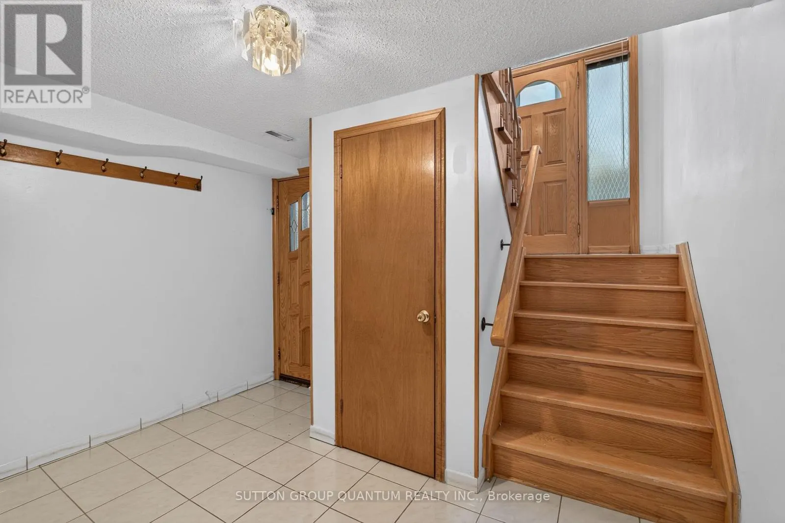 3697 BROOMHILL CRESCENT