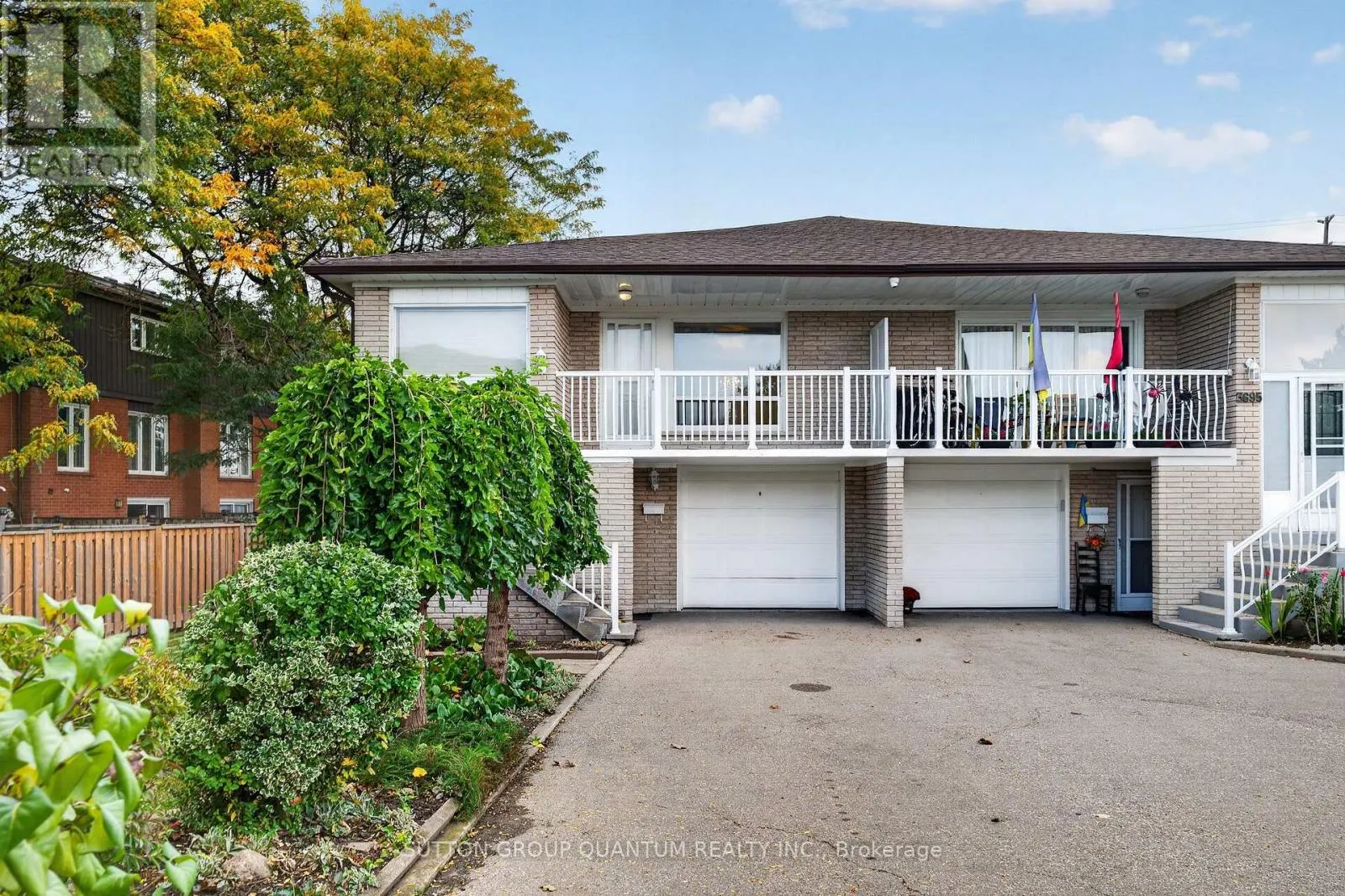 3697 BROOMHILL CRESCENT