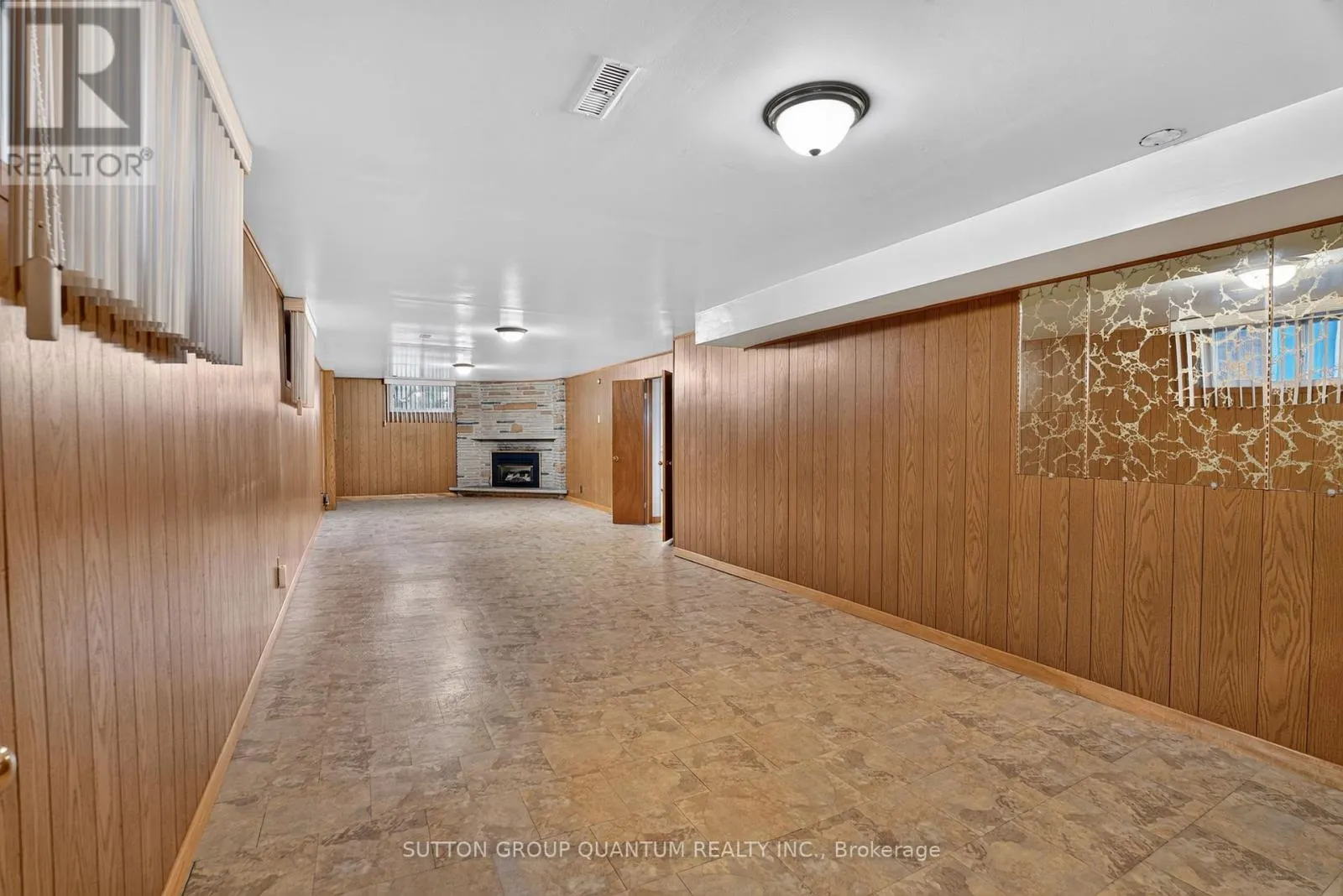 3697 BROOMHILL CRESCENT