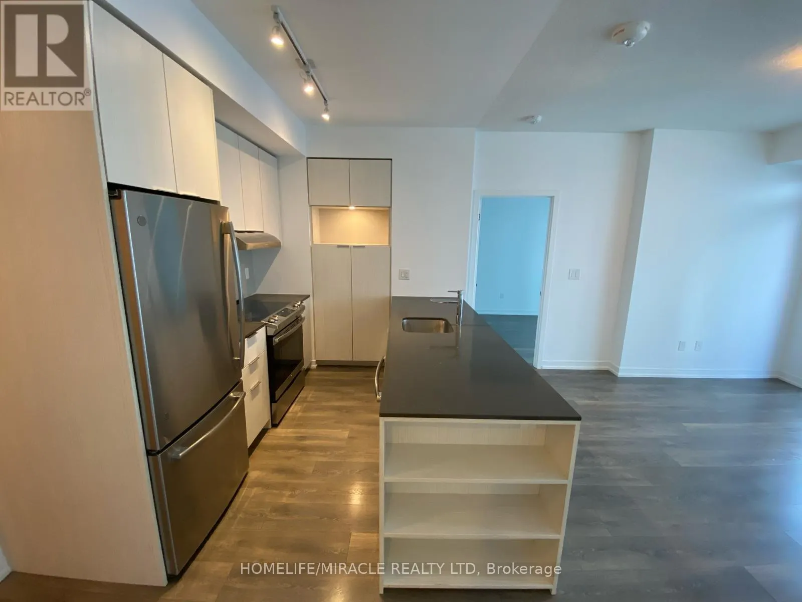 701 - 2520 EGLINTON AVENUE W