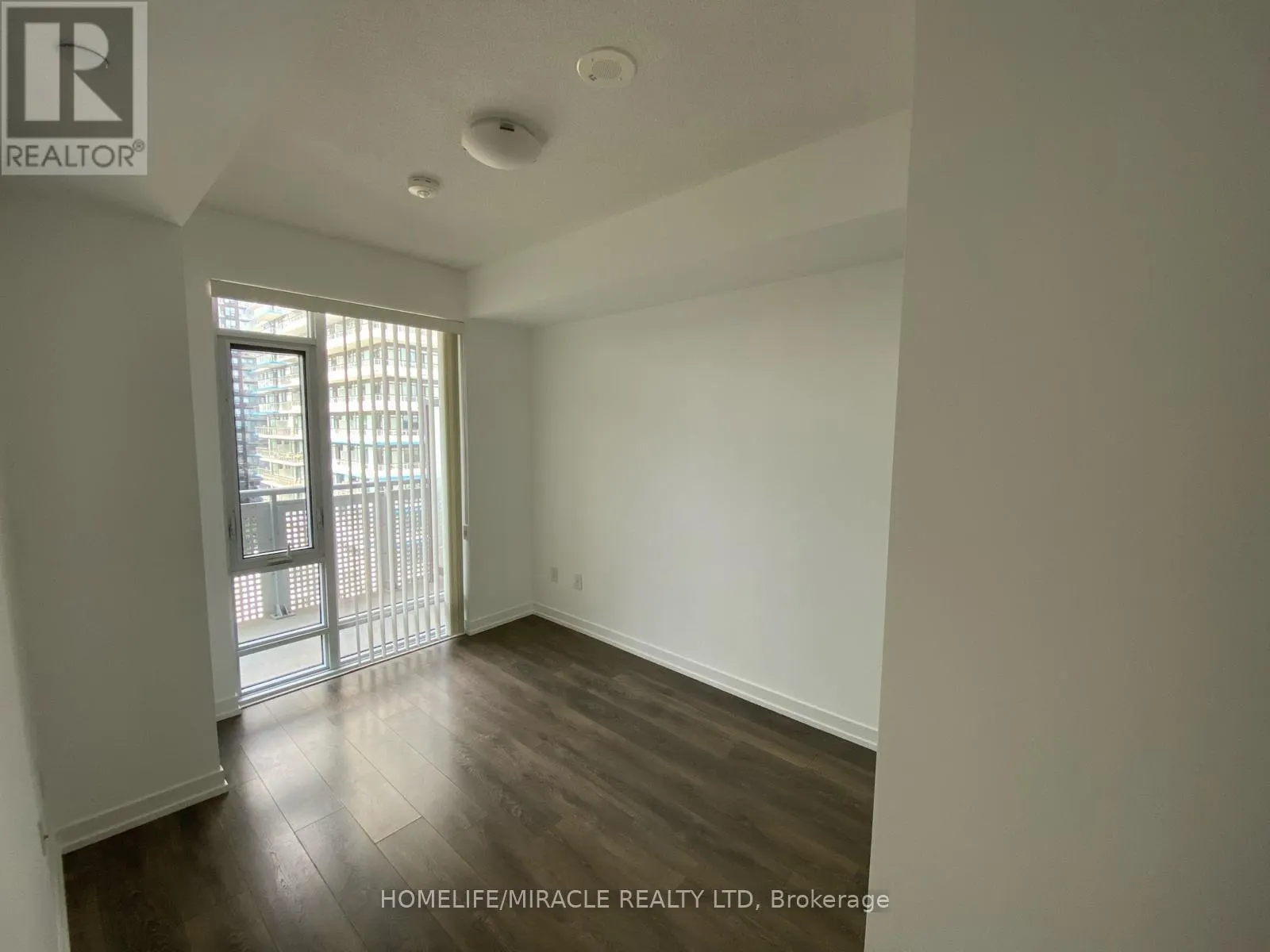 701 - 2520 EGLINTON AVENUE W
