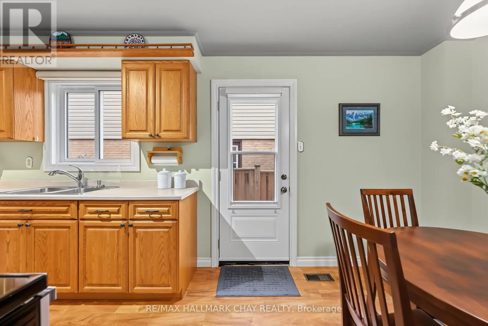 57 NEWBRIDGE CRESCENT