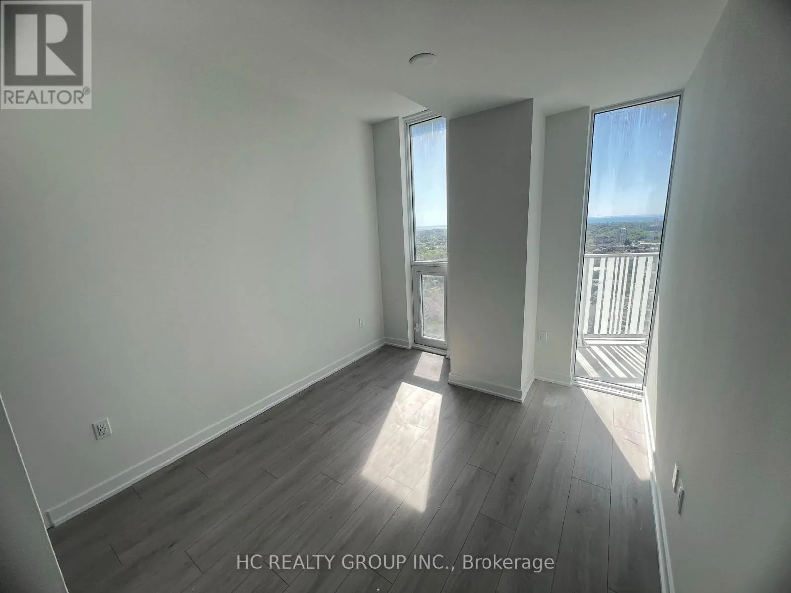 2502 - 1 FAIRVIEW ROAD E