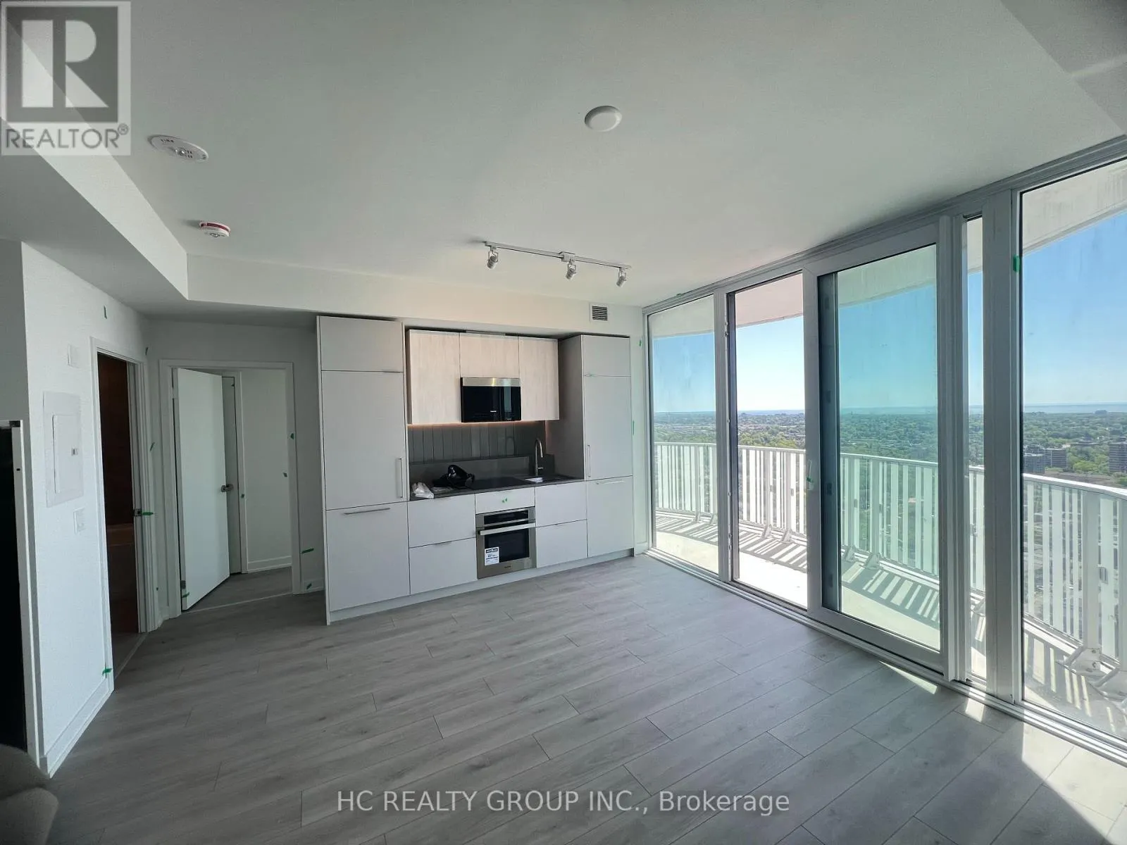 2502 - 1 FAIRVIEW ROAD E
