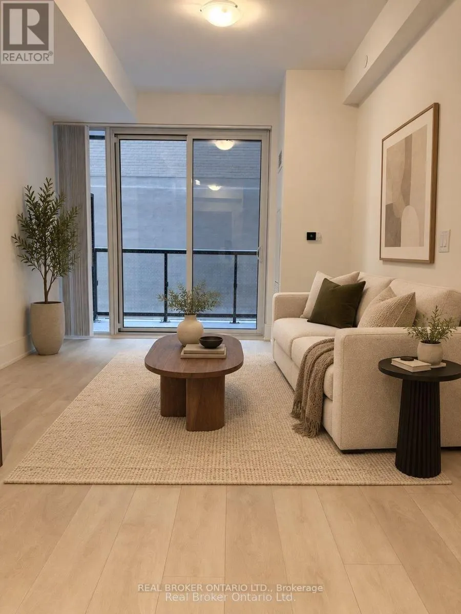 306 - 2450 BLOOR STREET W