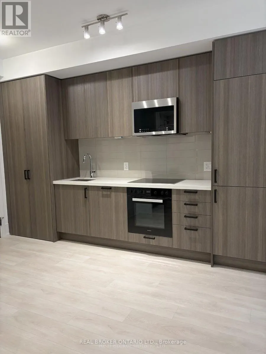 306 - 2450 BLOOR STREET W