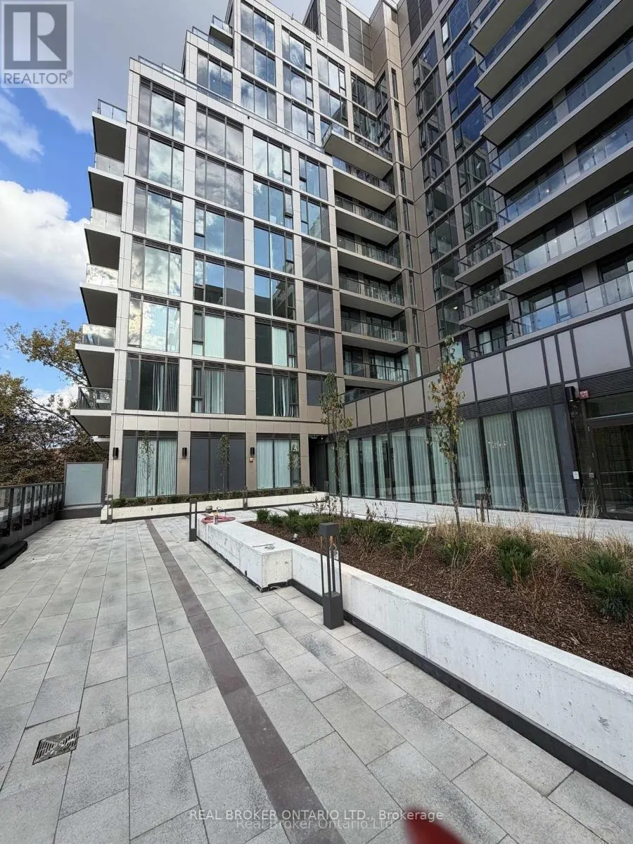 306 - 2450 BLOOR STREET W