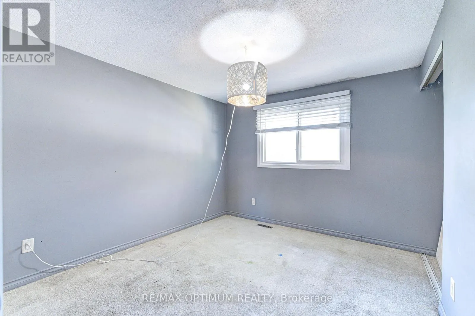 17 - 45 HANSEN ROAD N