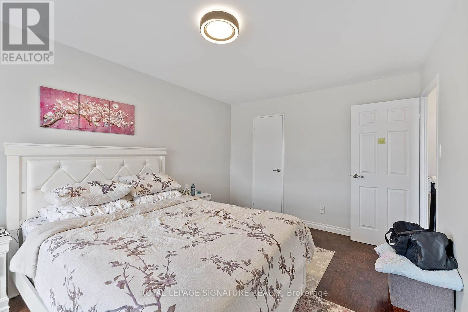 905 - 2825 ISLINGTON AVENUE