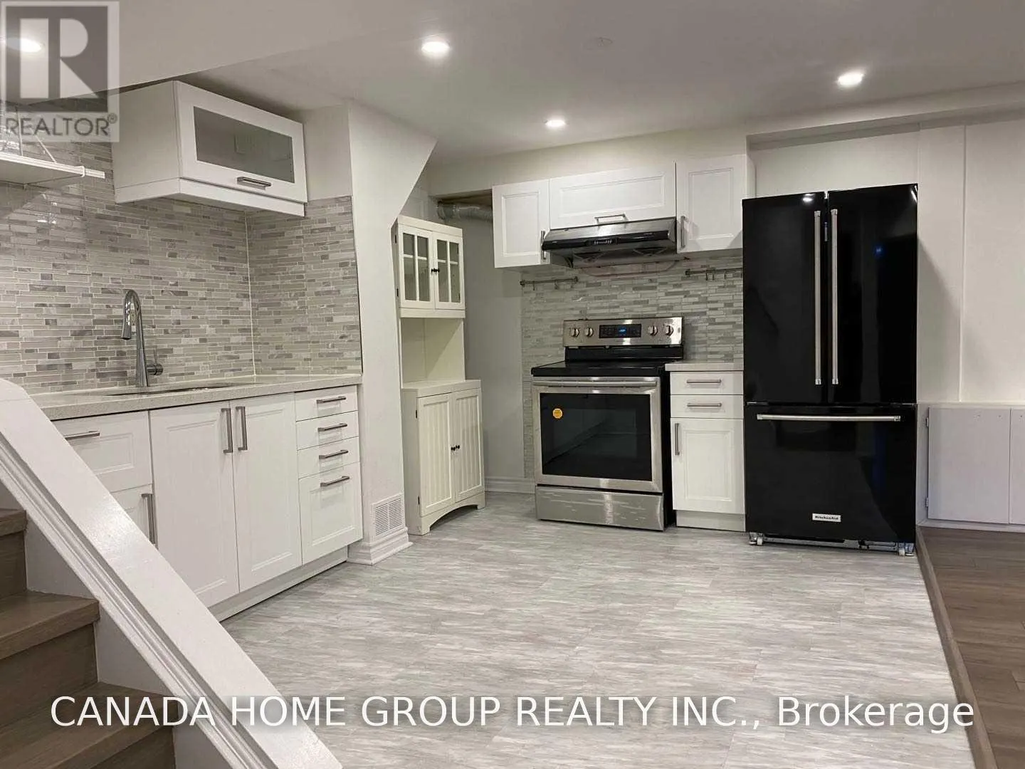 LOWER - 3251 VALCOURT CRESCENT