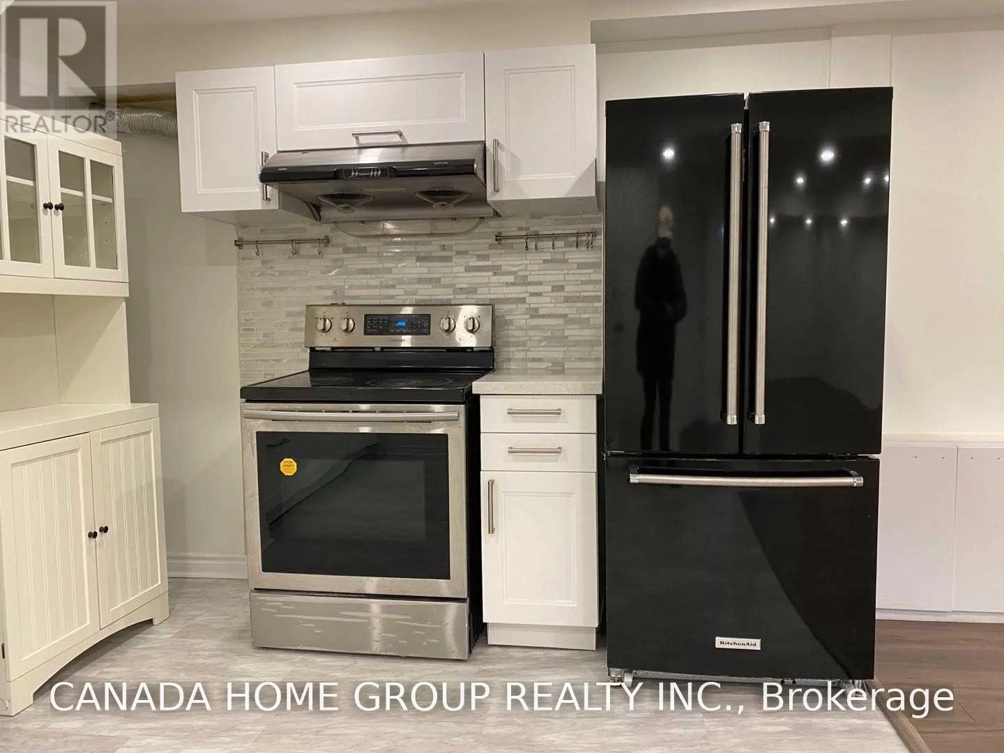 LOWER - 3251 VALCOURT CRESCENT
