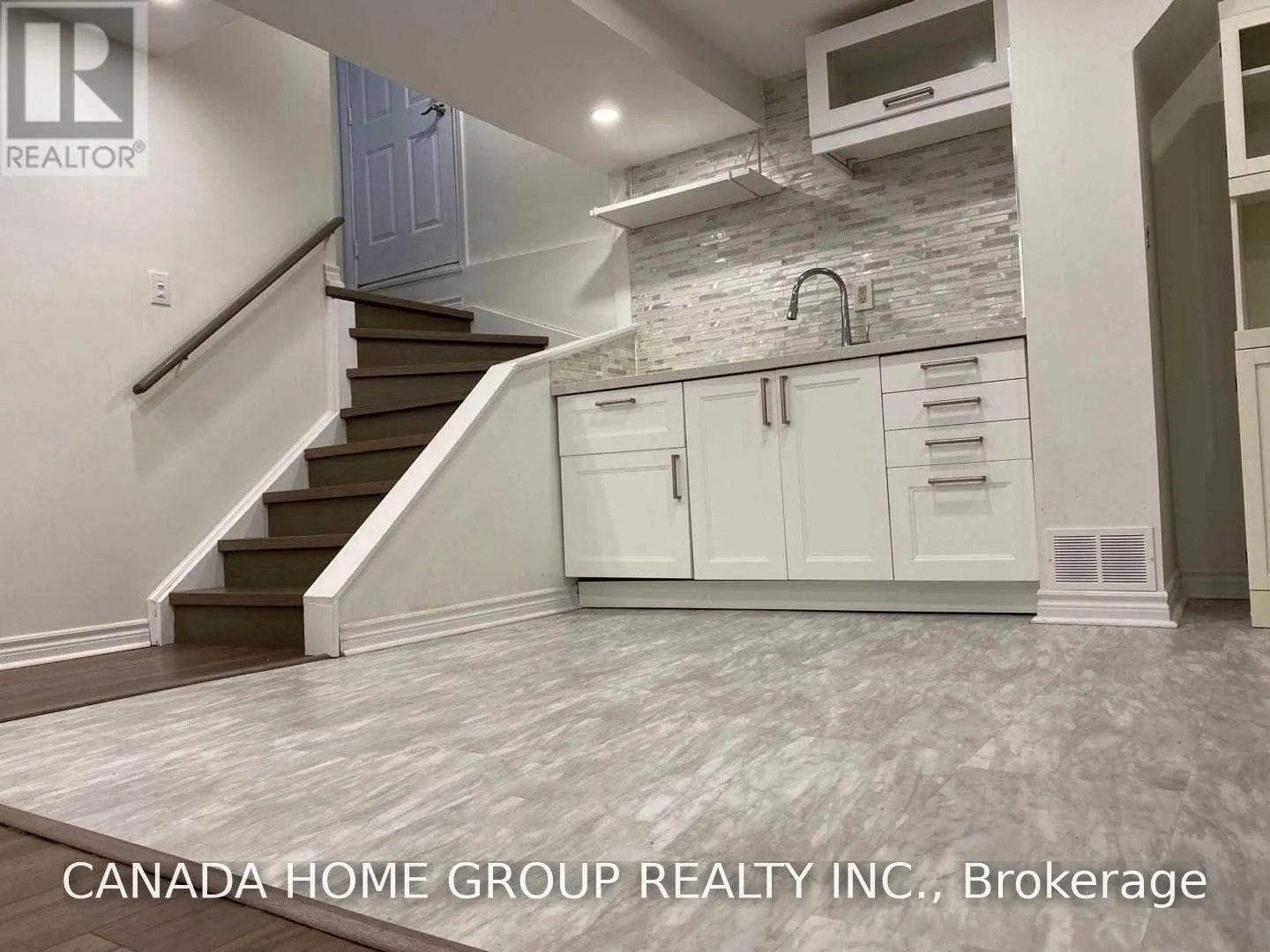 LOWER - 3251 VALCOURT CRESCENT