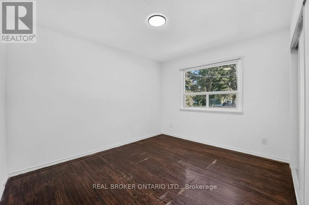 1024 ROOSEVELT ROAD