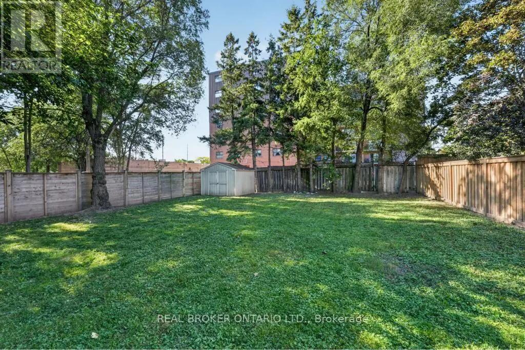1024 ROOSEVELT ROAD