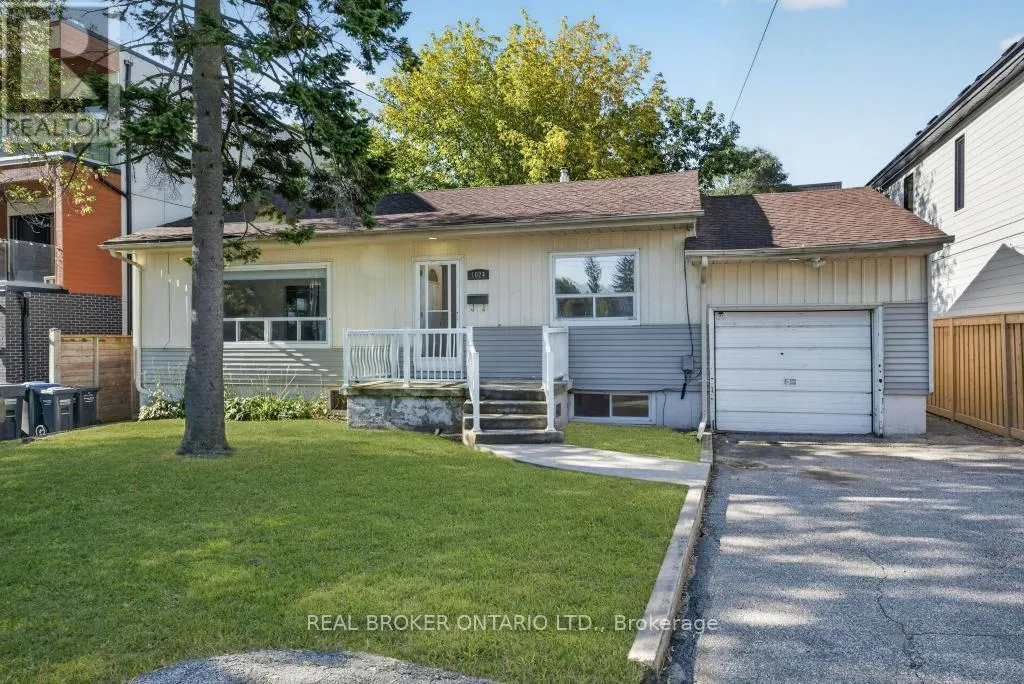 1024 ROOSEVELT ROAD