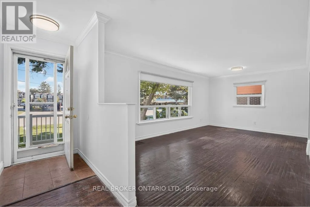 1024 ROOSEVELT ROAD
