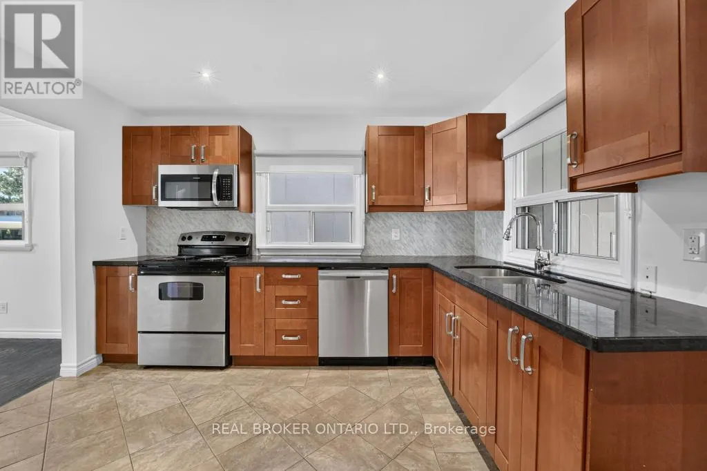 1024 ROOSEVELT ROAD
