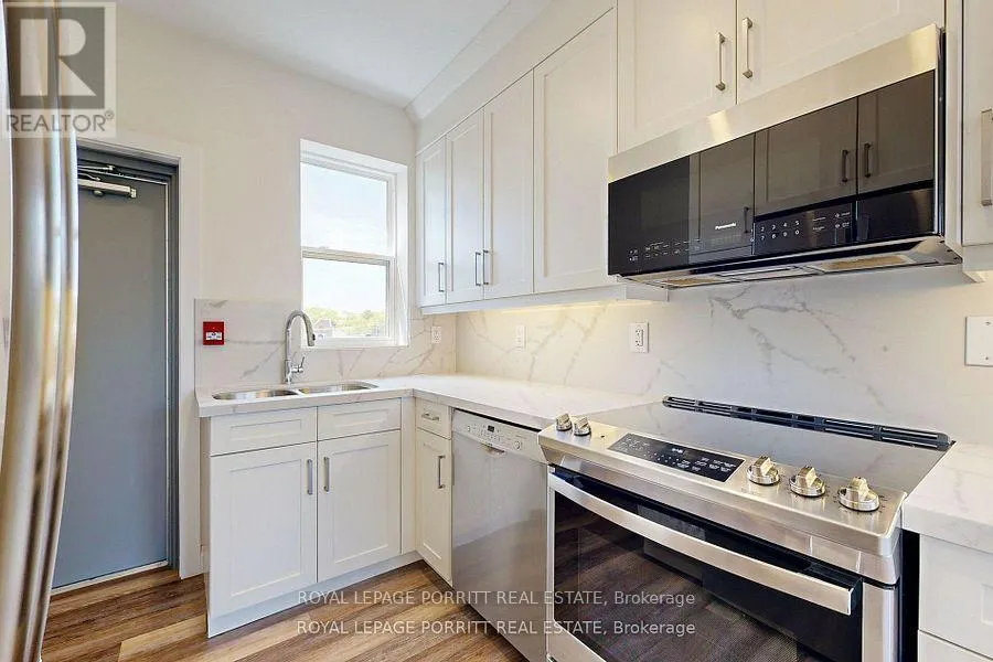 #1 - 254 ARMADALE AVENUE