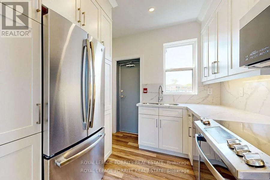 #1 - 254 ARMADALE AVENUE
