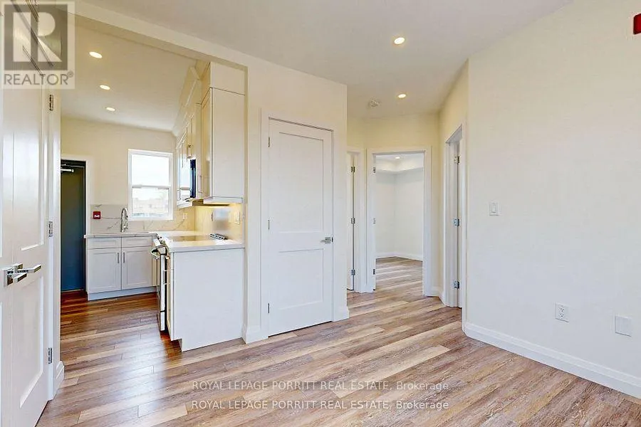 #1 - 254 ARMADALE AVENUE