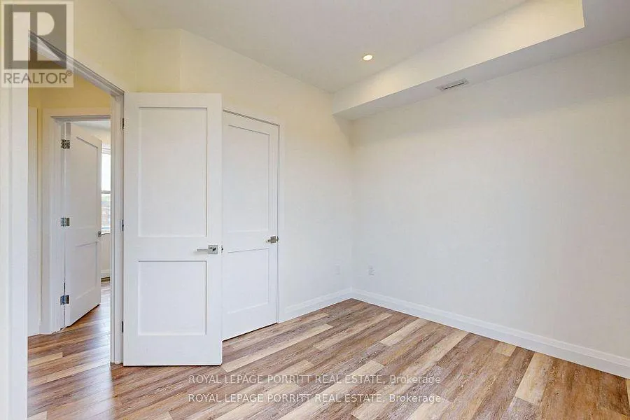 #1 - 254 ARMADALE AVENUE