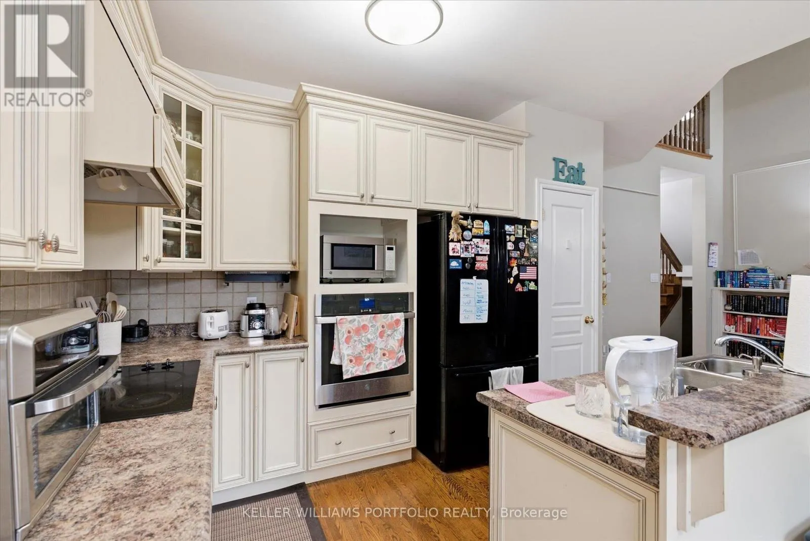 2153 MEADOWGLEN DRIVE