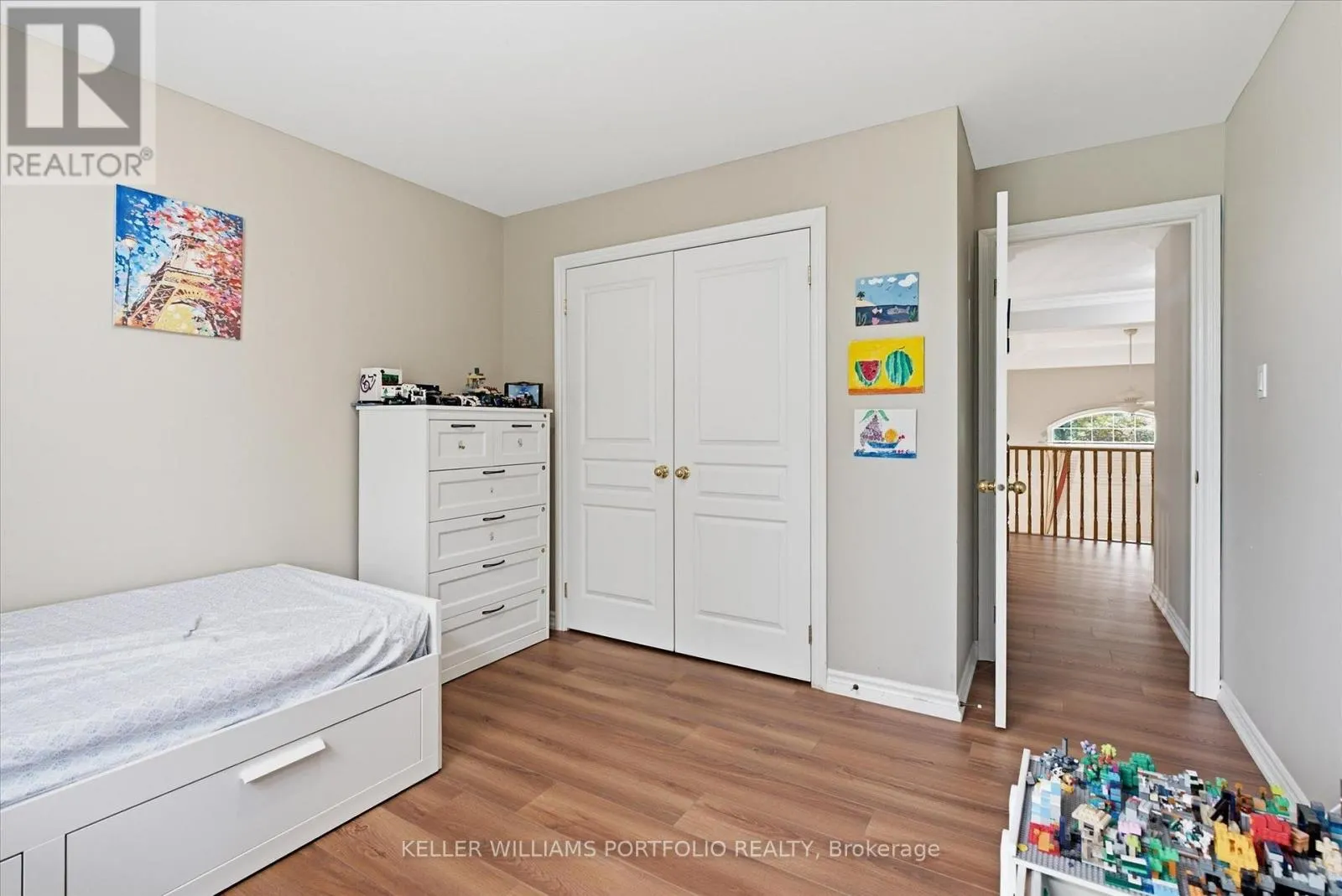 2153 MEADOWGLEN DRIVE