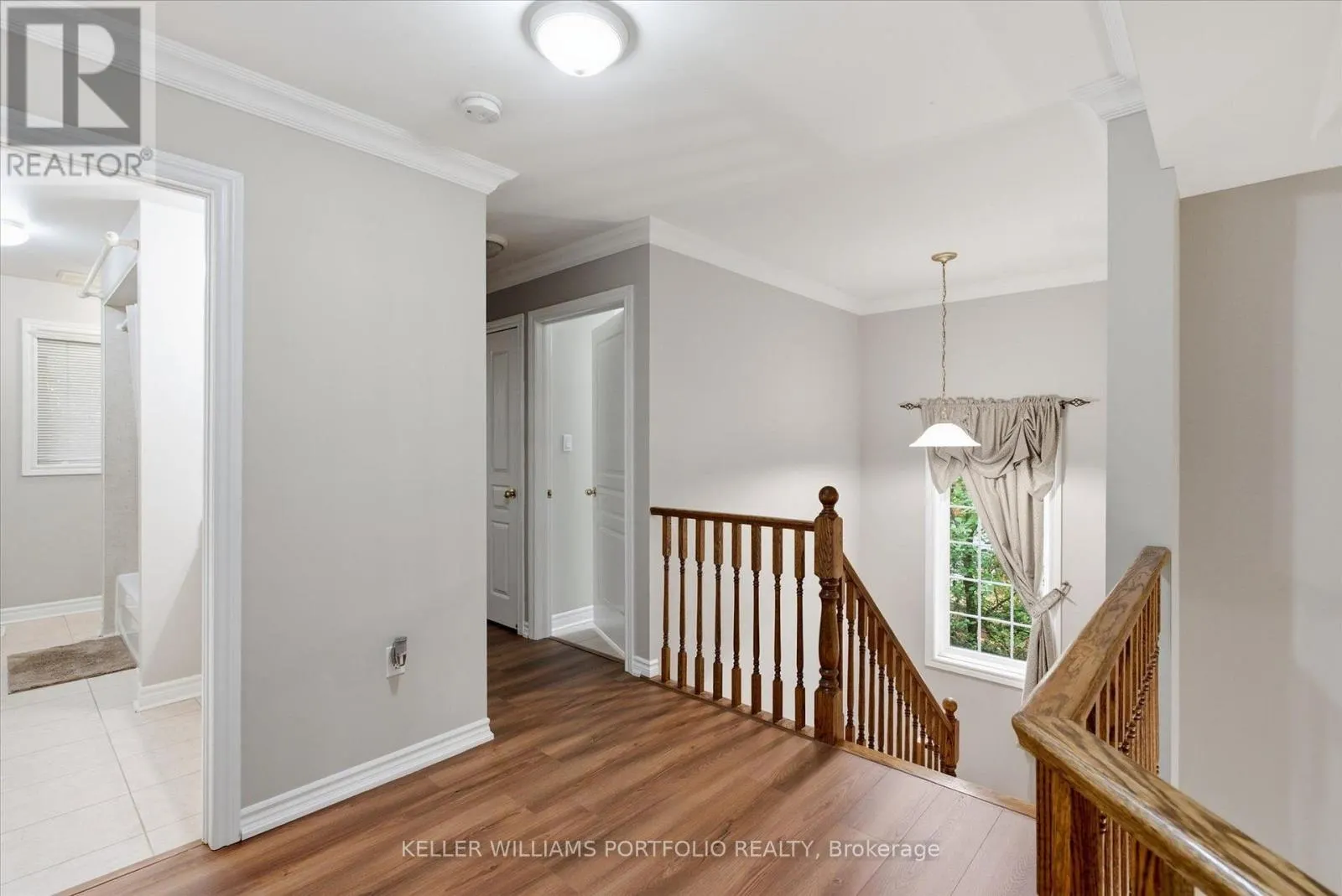 2153 MEADOWGLEN DRIVE