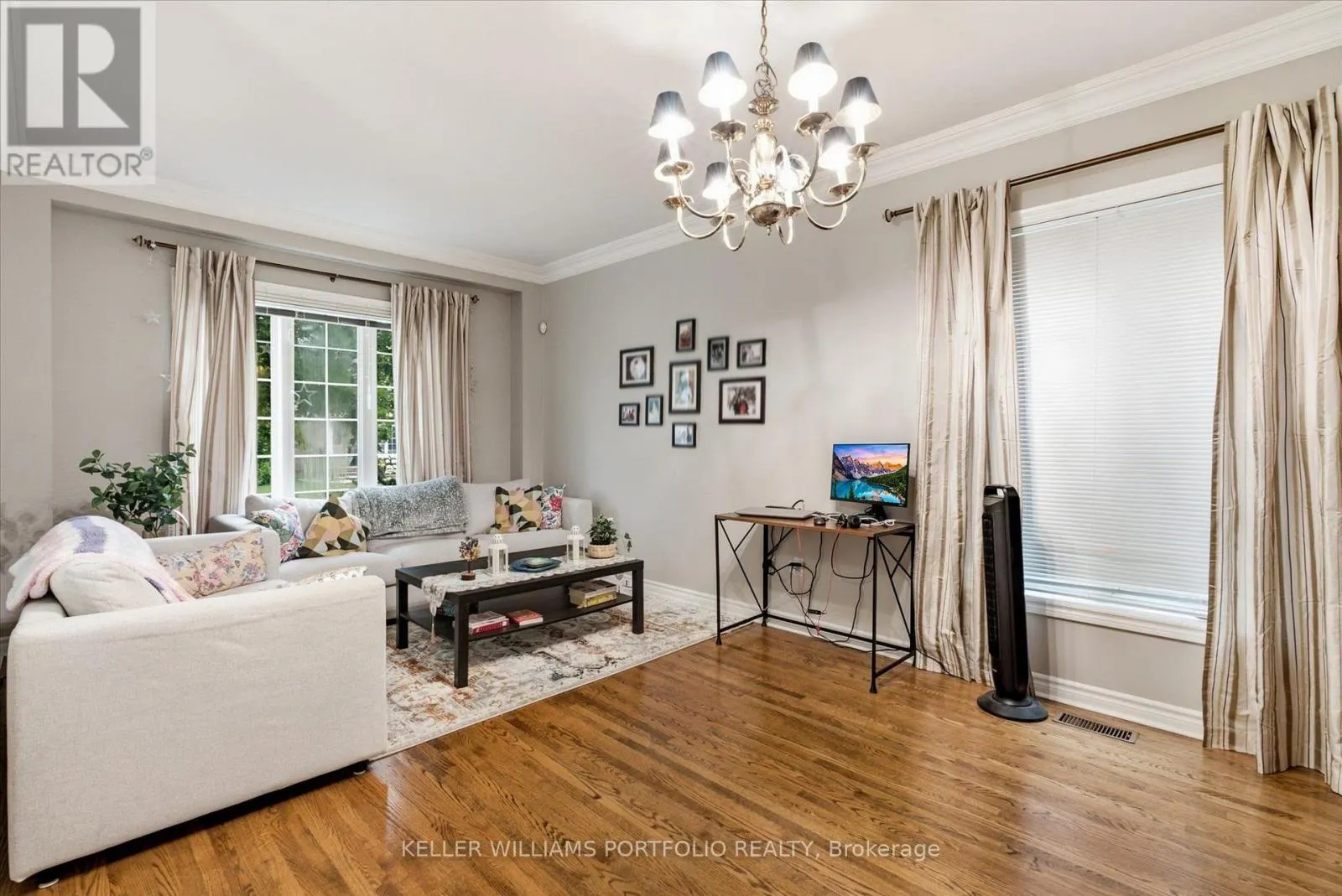 2153 MEADOWGLEN DRIVE