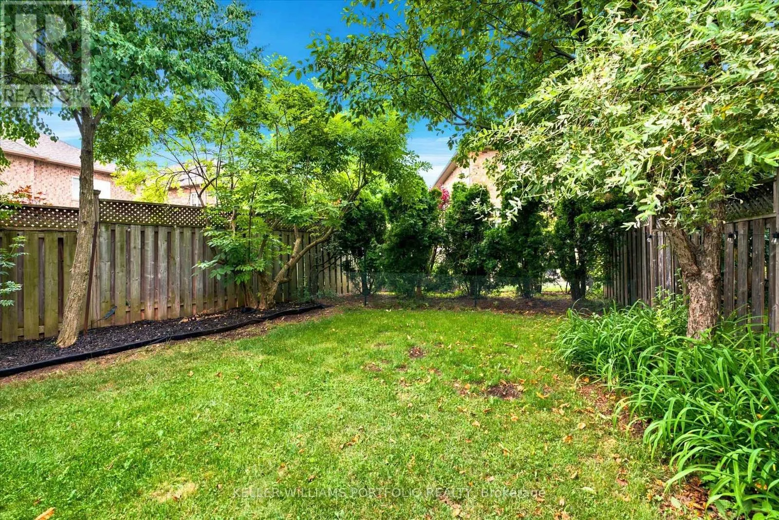 2153 MEADOWGLEN DRIVE