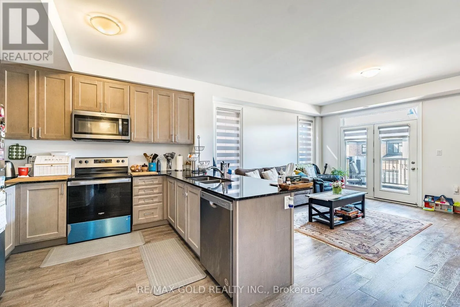 13 KEPPEL CIRCLE
