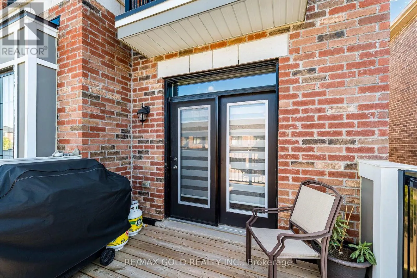 13 KEPPEL CIRCLE