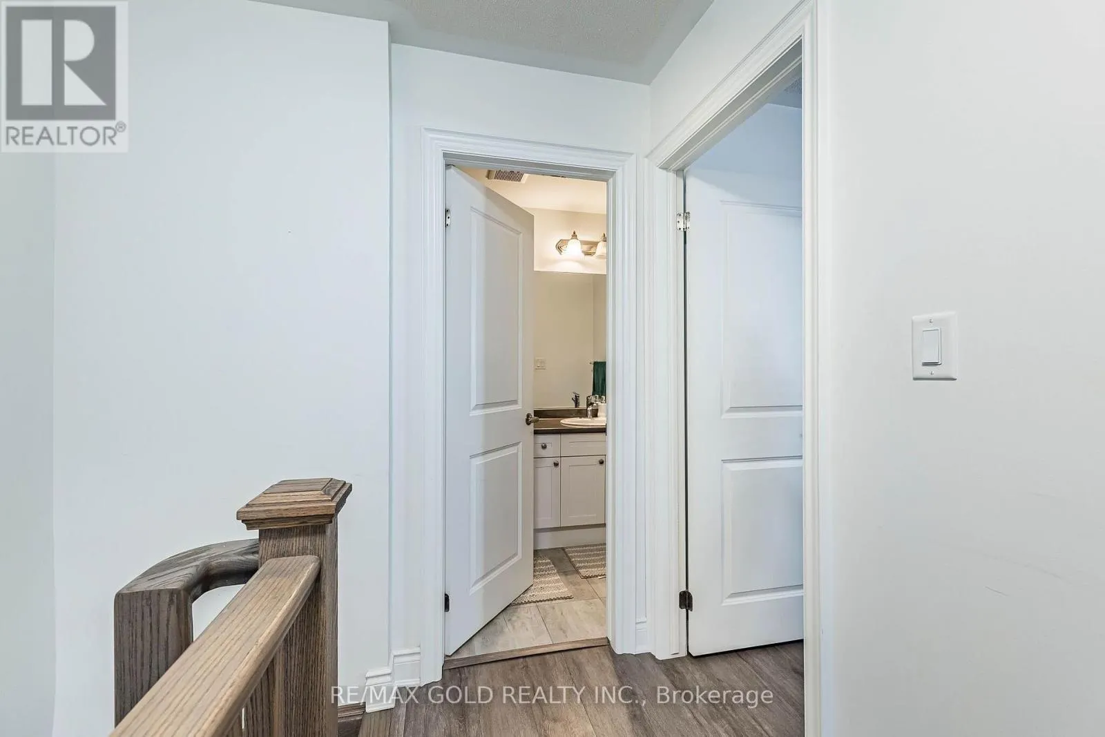 13 KEPPEL CIRCLE