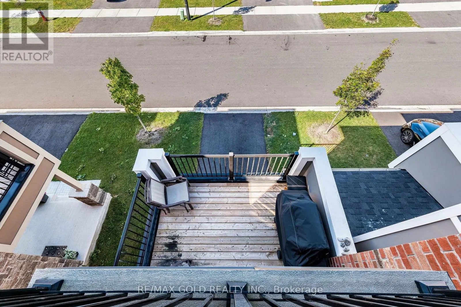 13 KEPPEL CIRCLE