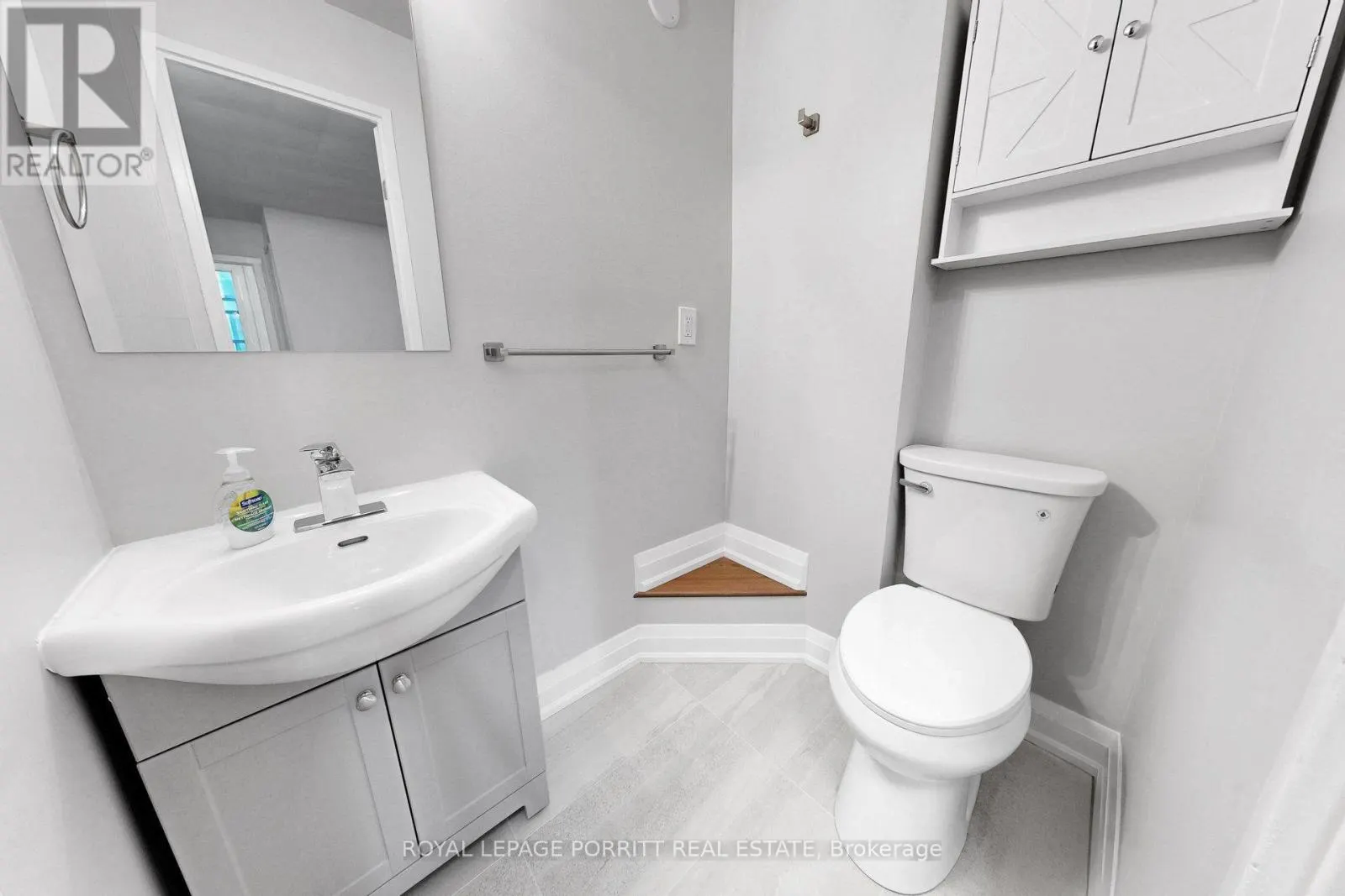 3399A LAKE SHORE BOULEVARD W