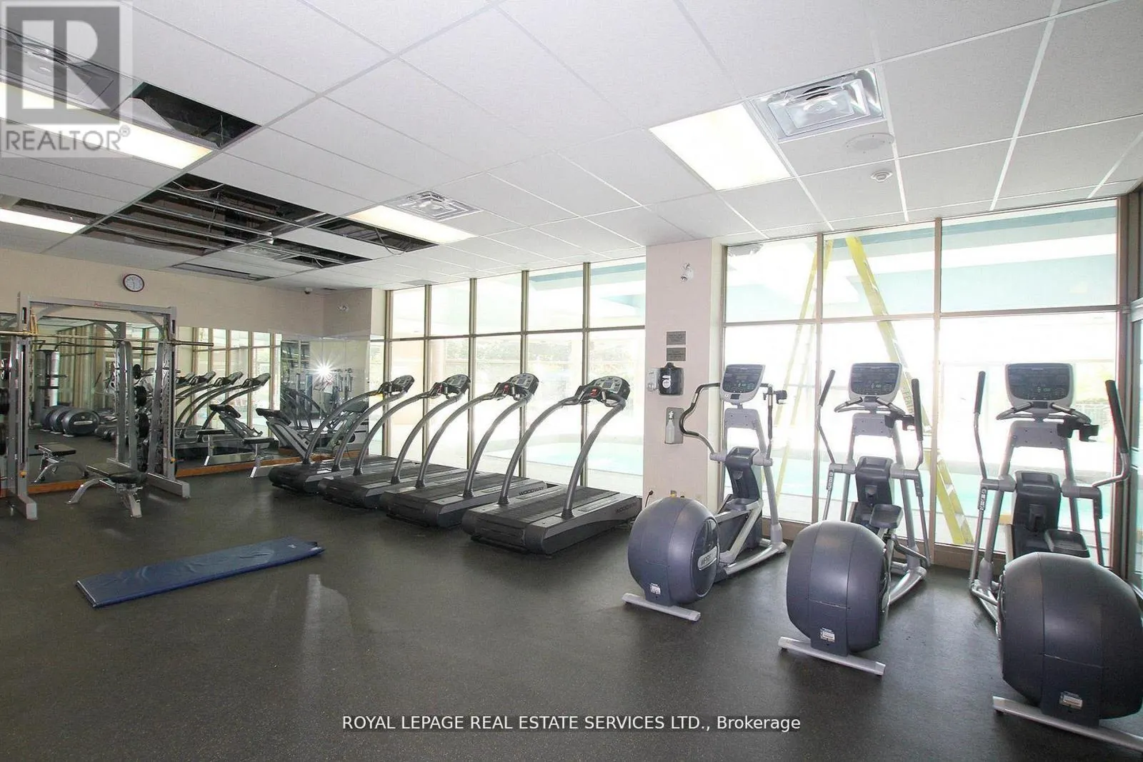 1304 - 2267 LAKE SHORE BOULEVARD W